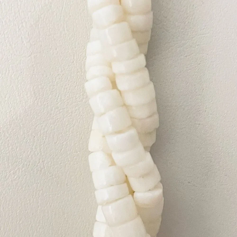 Gorgeous Ivory white off Pearl Natural Seashell Sea Shell 12” Drop Necklace - Picture 5 of 12